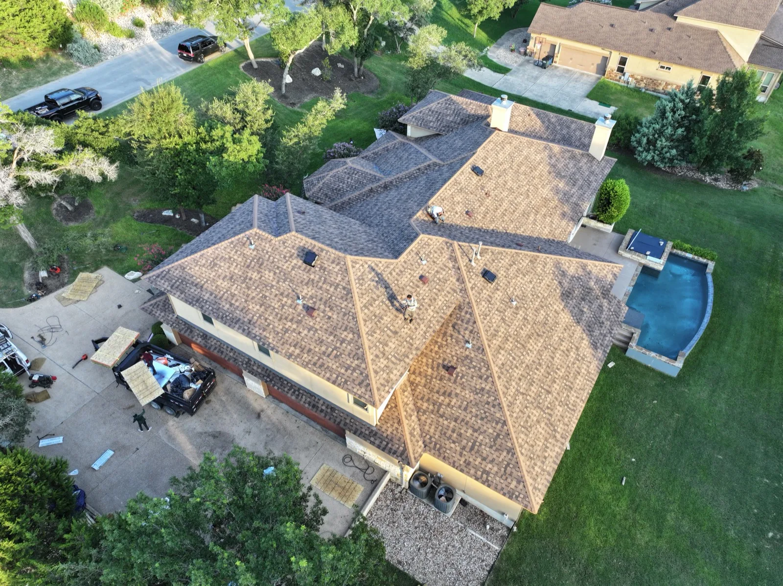 How to Compare Roof Replacement Quotes Without Getting Burned